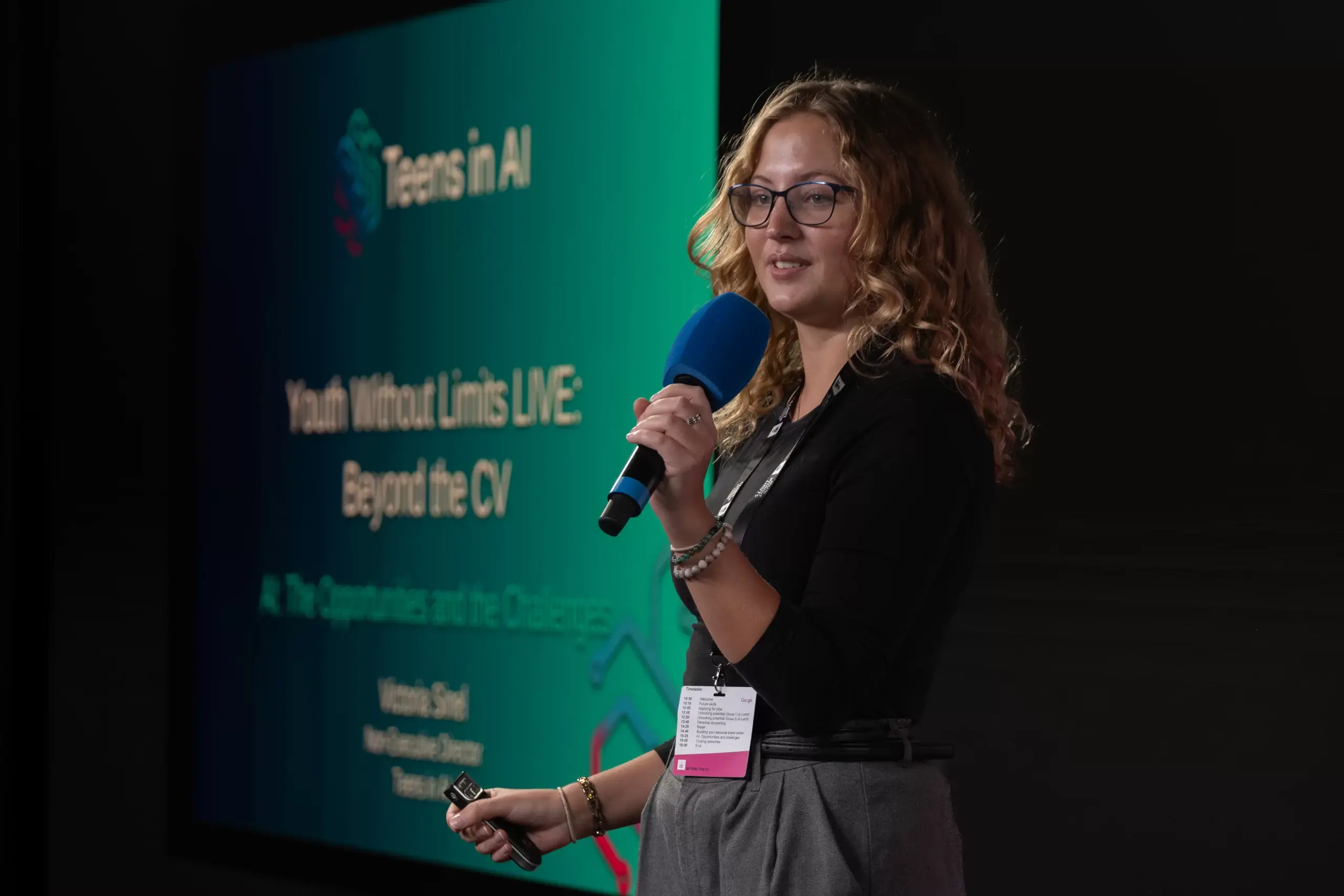 Teens in AI's NED Victoria Sinel speaks at The Duke of Edinburgh Awards Event