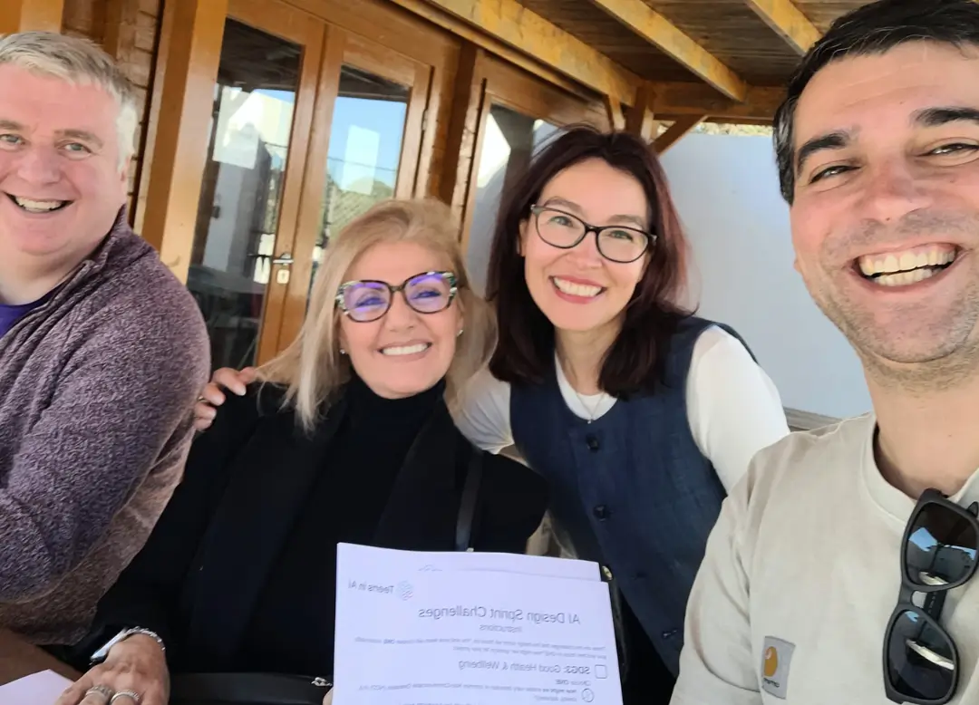 Elena Sinel and The Portugal News